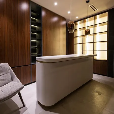 아파트 Woodside Residences &