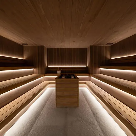 아파트 Woodside Residences & *