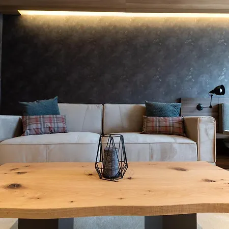 Woodside Residences & Kopaonik